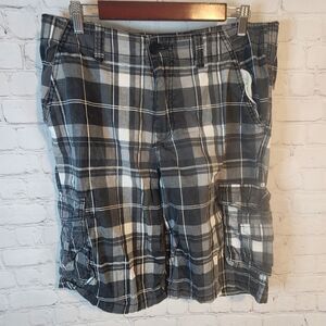 Men's Surplus cargo shorts, size 34